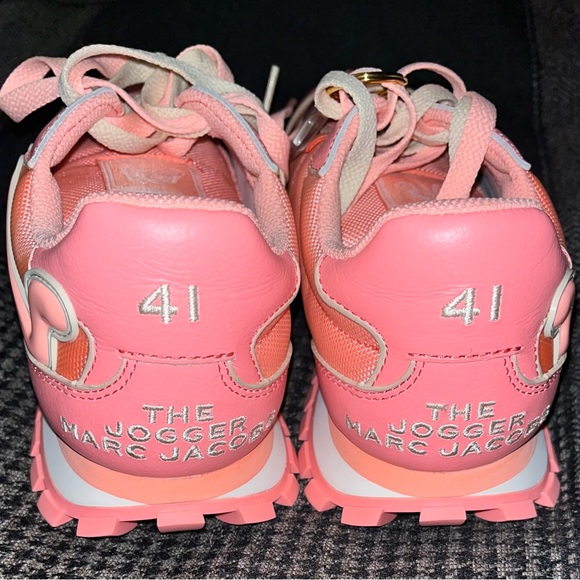 100% Authentic NWOB Marc Jacobs The Jogger rare color 🍑 🍣 🤩 (UPDATED) - Picture 4 of 4